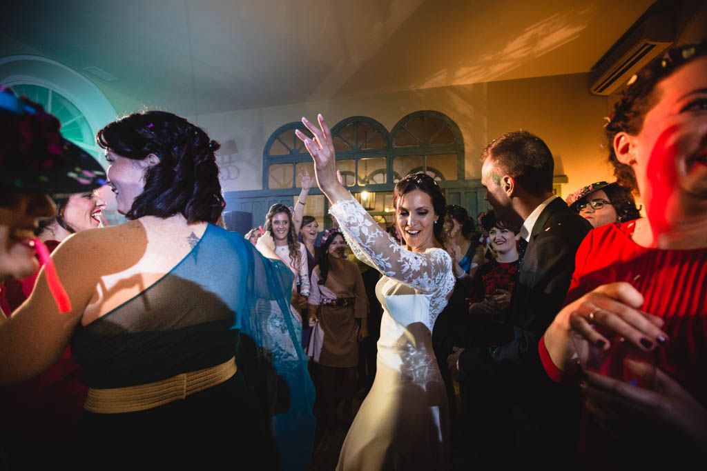 Boda en San Nicolas y El Capricho, baile barra libre