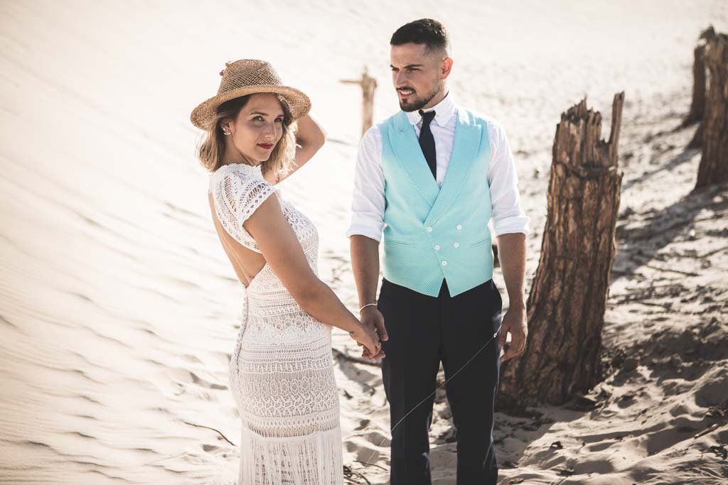 pareja post boda en tarifa