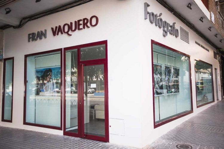 Fotografo bodas Córdoba, fachada haciendo esquina. Estudio fotográfico